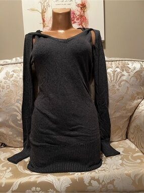 Charcoal Cold-Shoulder Long Sleeve Knit Tunic